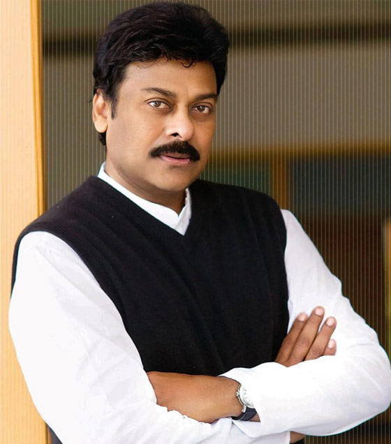 Chiranjeevi Suffers Minor Fracture!