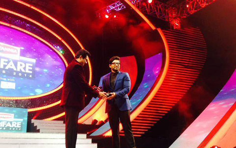 Allu Arjun Dedicates His Award to ANR