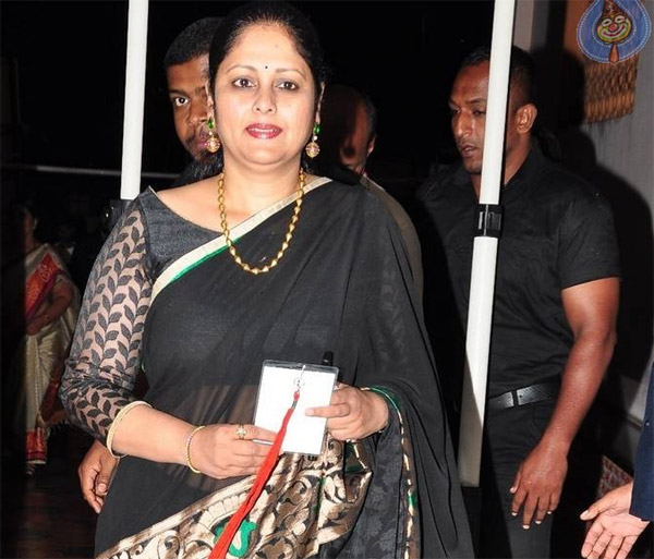 Jayasudha Having No Money!?