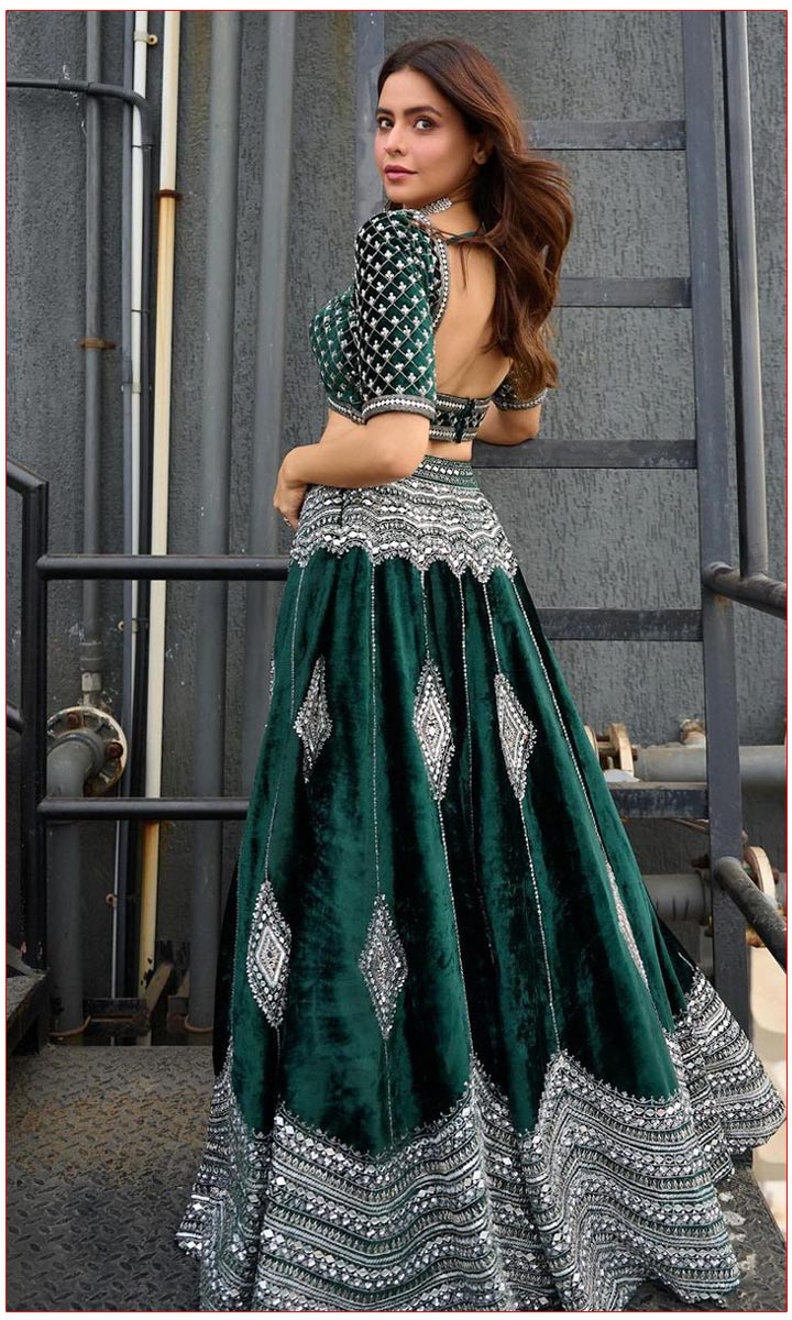 Aamna Sharif Turns Lovely In Green Lehenga