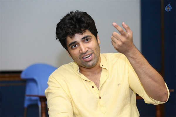 Adivi Sesh Photo