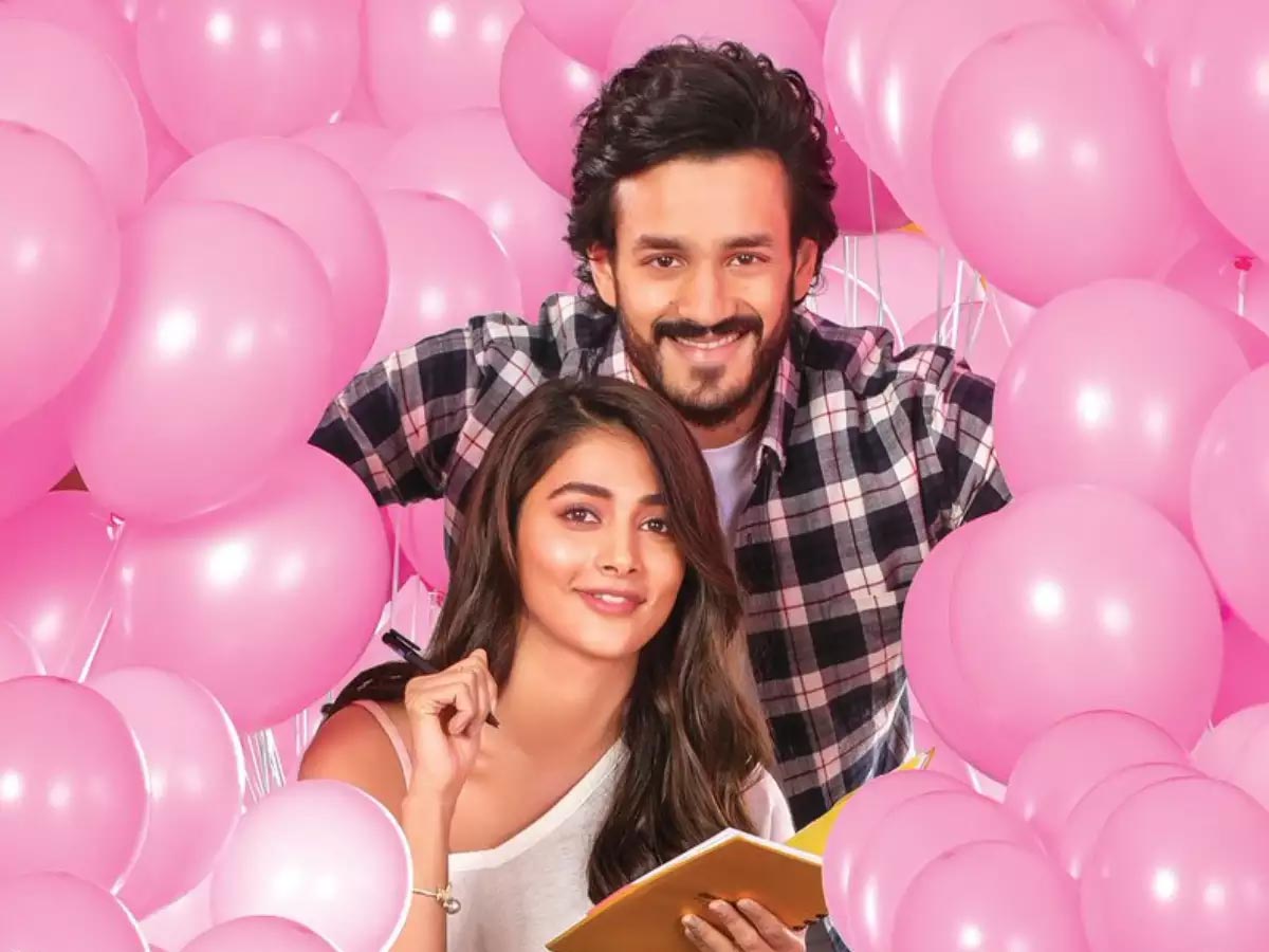 Akhil enters Bigg Boss 5 house