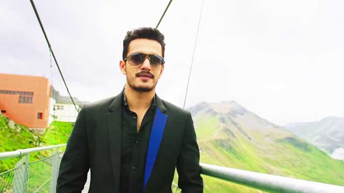 Akhil to Become  Romantic Hero!