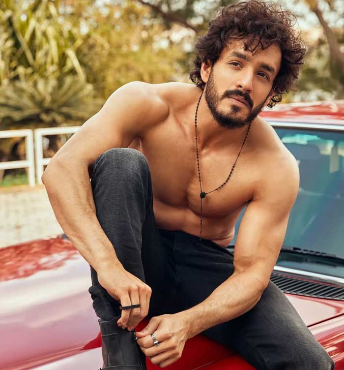 Akhil To Ignite Fire On Special Day