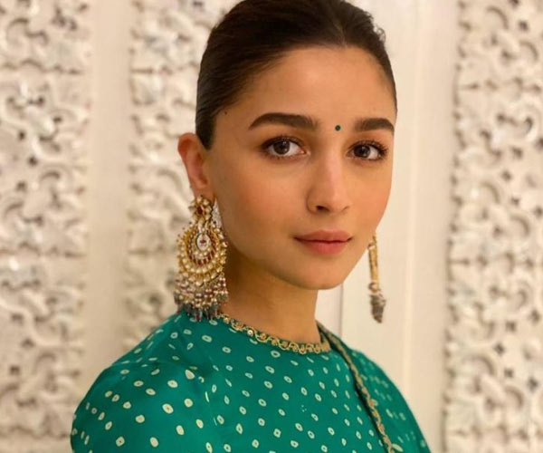 Alia Bhatt Reveals Her RRR Headaches | cinejosh.com