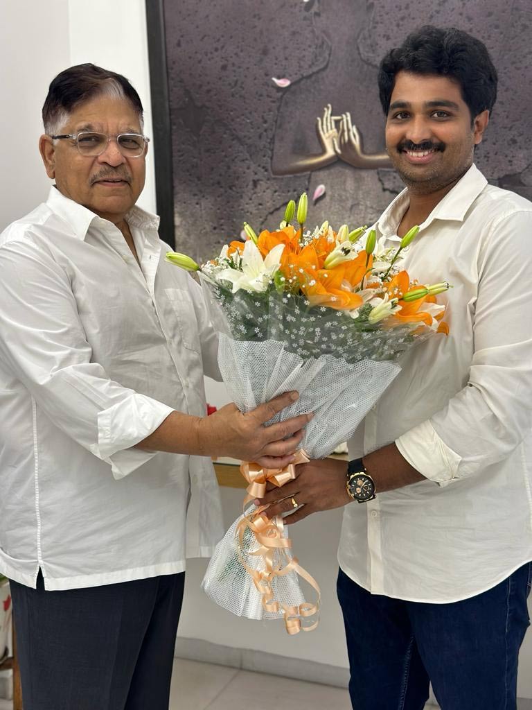 Allu Aravind - Vamsi Nandipati 