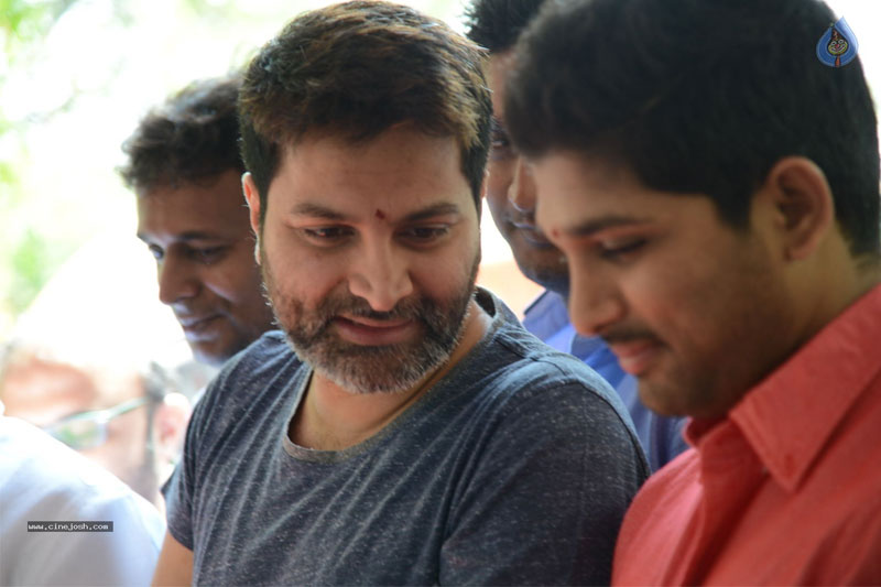 Allu Arjun and Trivikram's Film Story Locked