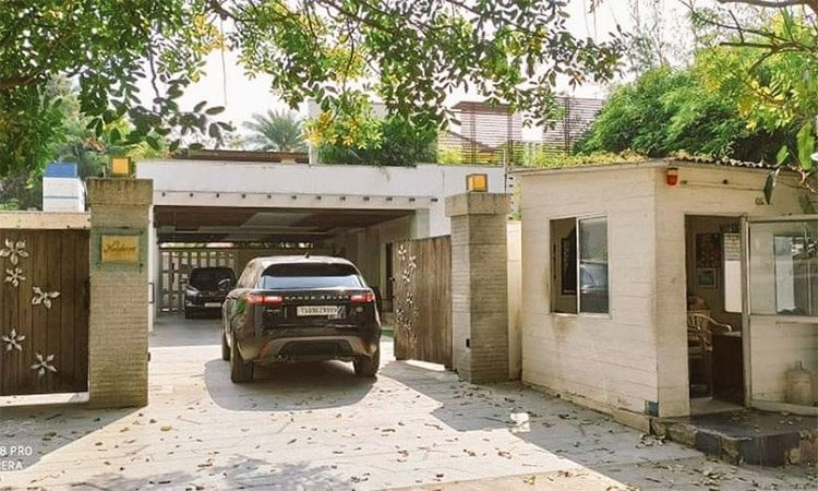 Allu Arjun's Car at NTR's House