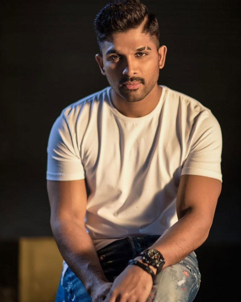 Allu Arjun's Kind Heart to Kerala Flood Victims