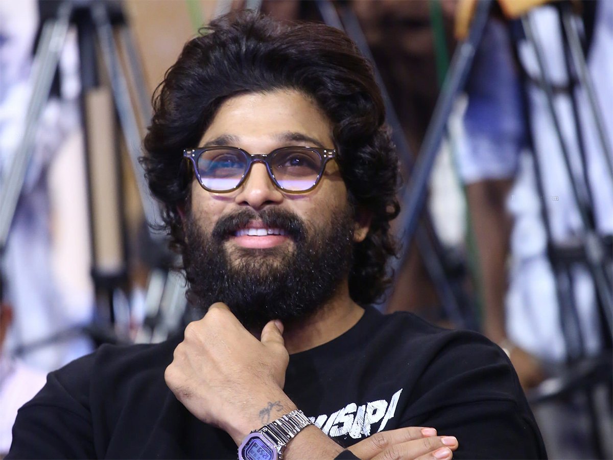 Allu Arjun watches F3