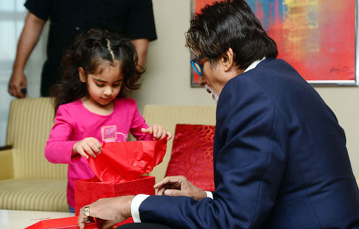 Amitabh Bachchan with Grand Daughter Aradhya 