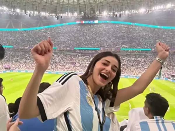 Ananya Pandey fan girl moment at FIFA 2022 | cinejosh.com