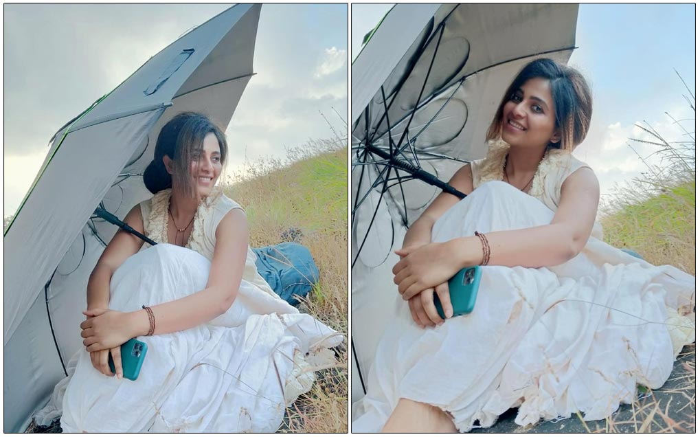 Anjali Turns Voluptuous In White
