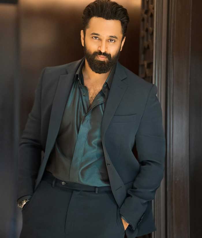 Anushka Hero Unni Mukundan Directorial Debut 