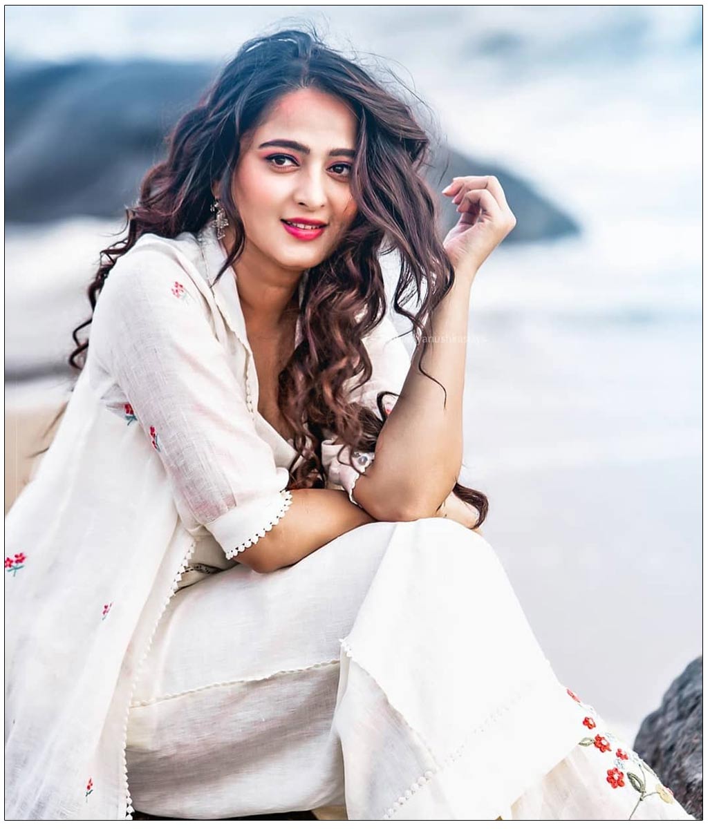 Anushka Shetty Is Keen On Author-backed Roles