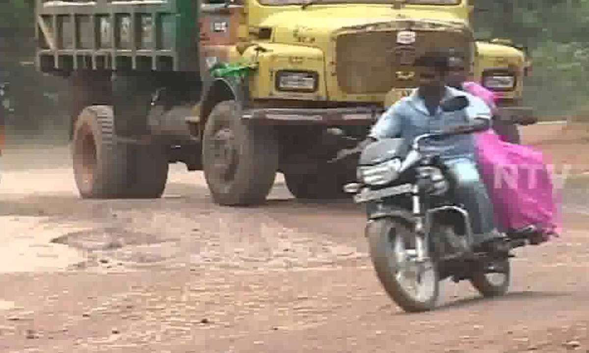 AP Roads: Bhoolokanarakam! Hell on Earth!!