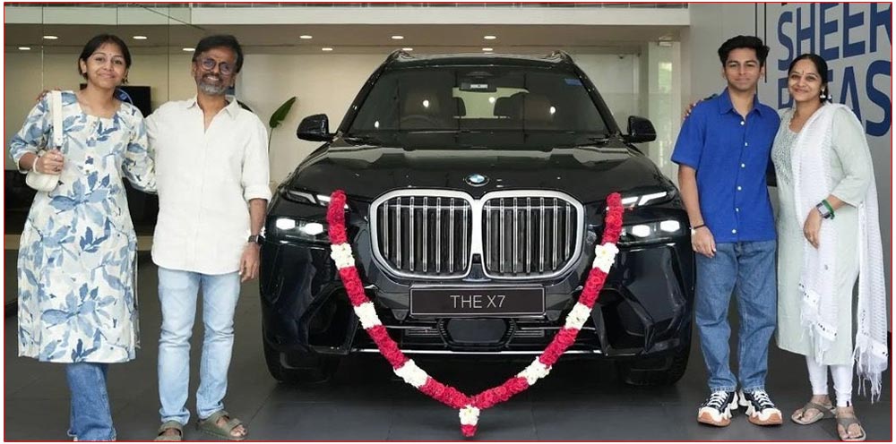 AR Murugadoss Owns A Brand New SUV