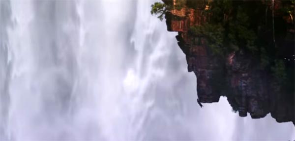 'Bahubali' Waterfall - Real or CGI
