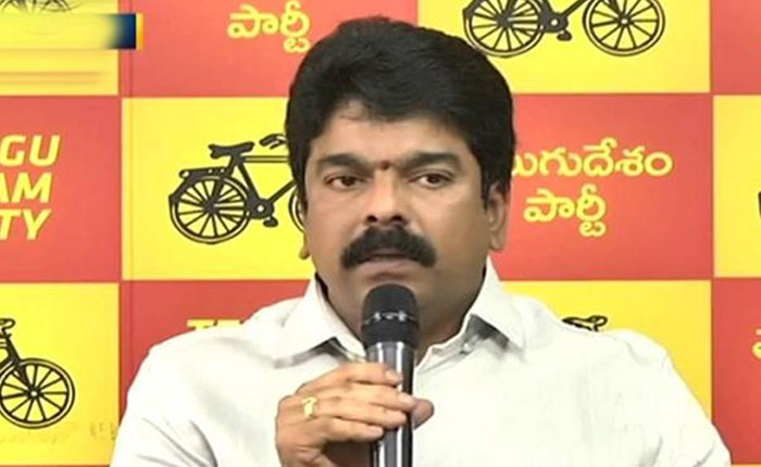 Bonda Uma Serious on YCP Commenting Pawan Kalyan