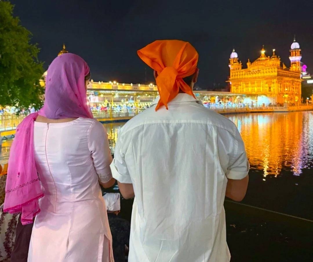 Border 2 wrapped: Lead Pair at Golden Temple
