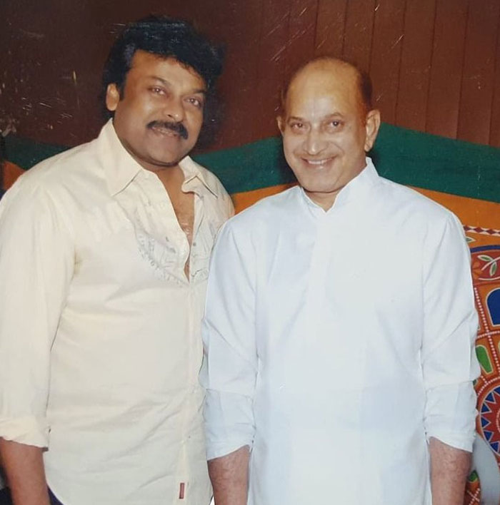 Chiranjeevi & Other Celebs Great Praises on Krishna