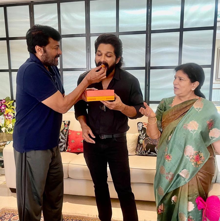 Chiranjeevi and his wife congratulate Allu Arjun