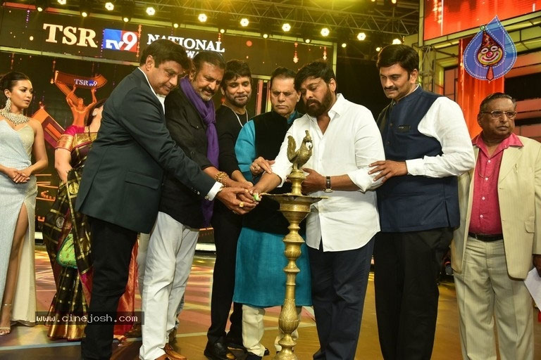 Chiranjeevi and Mohan Babu's Tom and Jerry Show