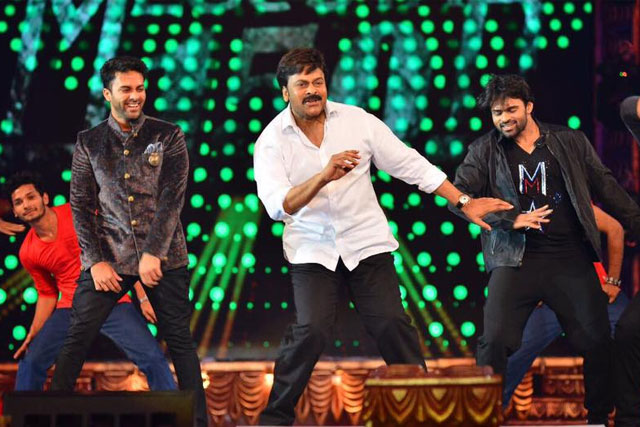 Chiranjeevi's Dance Specialty in 60s