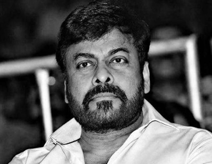 Chiranjeevi Encourages Upcoming Heroes