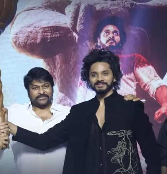 Chiranjeevi praises Teja Sajja