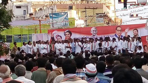 Chiranjeevi's Sensational Speech @ Praja Poru