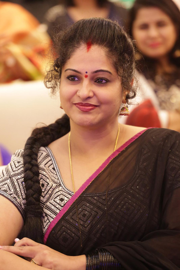 Chiranjeevi Wife Requested Raasi