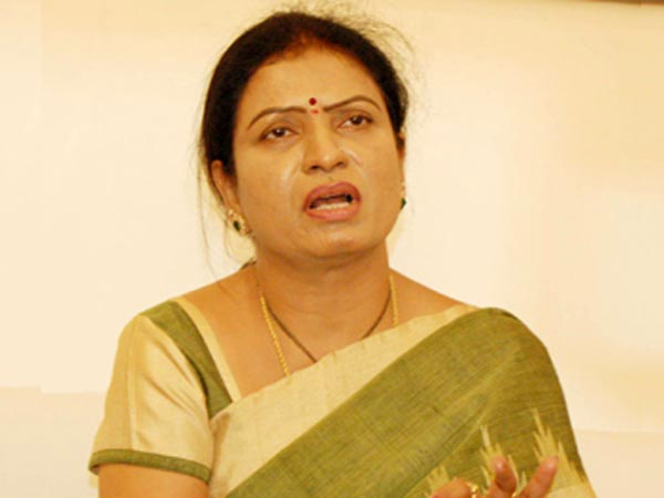 CM is indifferent towards people of Gadwal: DK Aruna