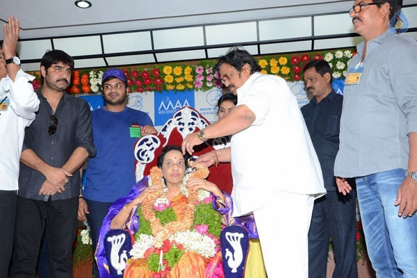 Dasari Fired about Padma Awards