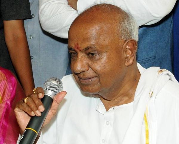 Deve Gowda Supports Pawan Kalyan 