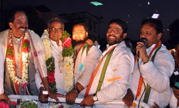 Digvijay Singh leads massive road show in Old City