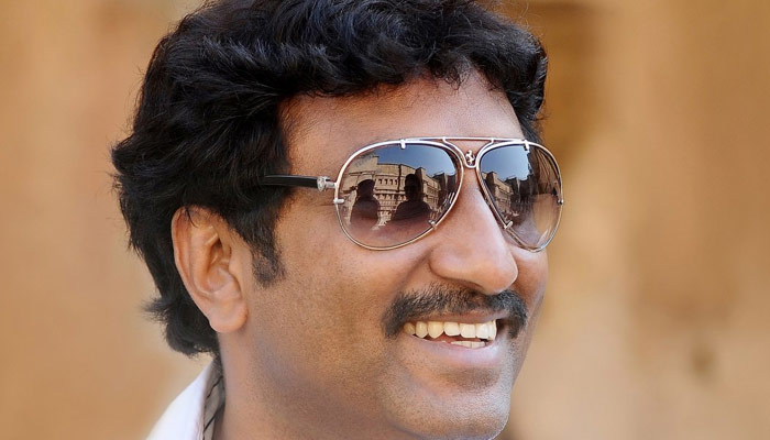 Director Srinu Vytla