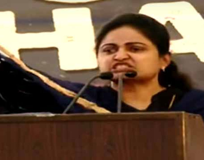 Divyavani's Hilarious Speech at CBN's Deeksha