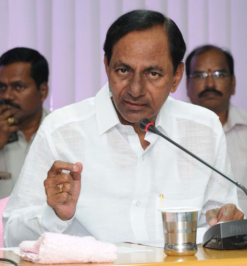 Employees Shower of Praises on KCR