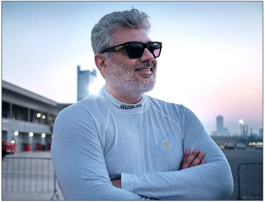 Fans Spotted Thala Ajith Kumar In Chennai Airport