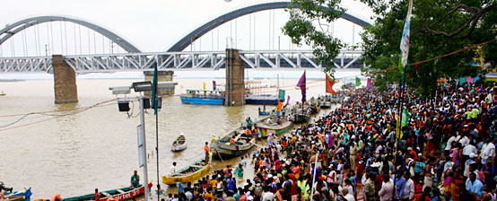 Godavari Pushkaralu Dominates Krishna Pushkaralu