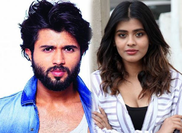 Hebah Patel Comments On Vijay Deverakonda