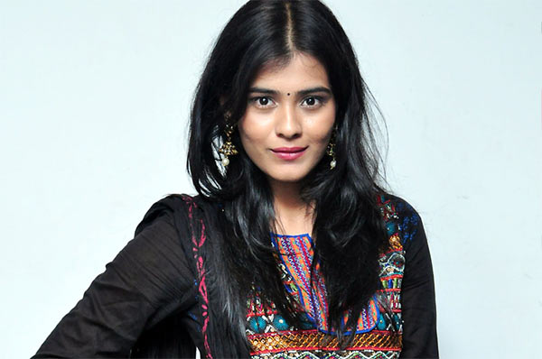 Hebah Patel Signs For Nenu Naa Boyfriends