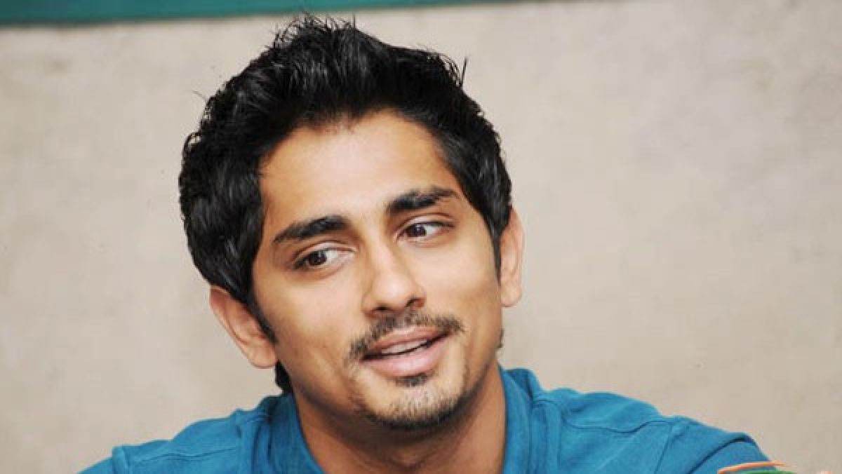 Hero Siddharth Goes Mad! Needs Treatment?