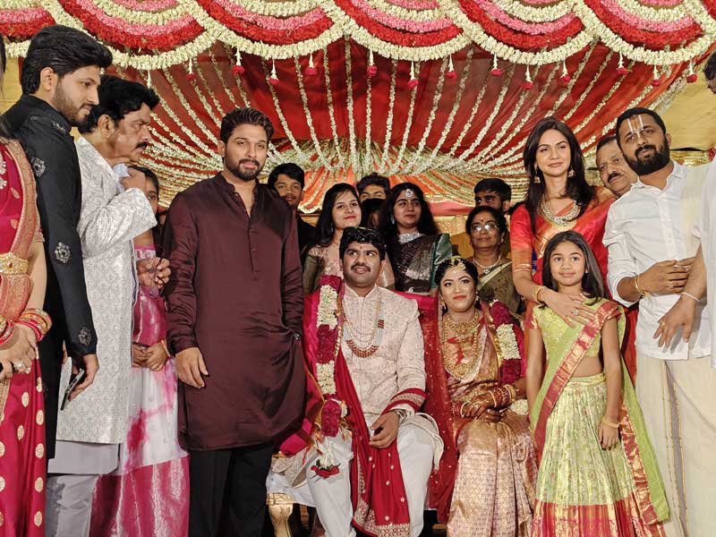 Icon Star Allu Arjun attends family wedding