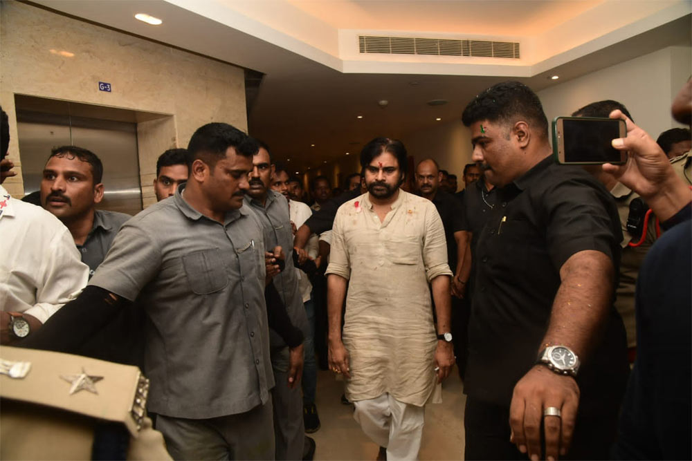 Jagan targets Pawan Kalyan