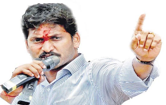 Jagan vows to participate in candle light seeking SCS for AP