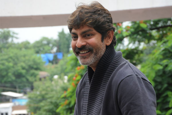 Jagapathi Babu Awaits For Bollywood