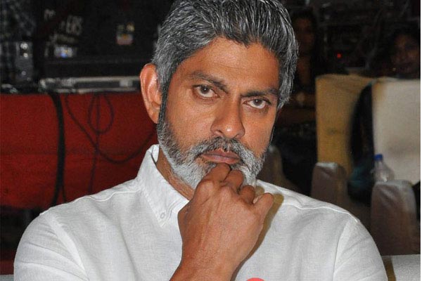 Jagapathi Babu shocking advice to his daughter