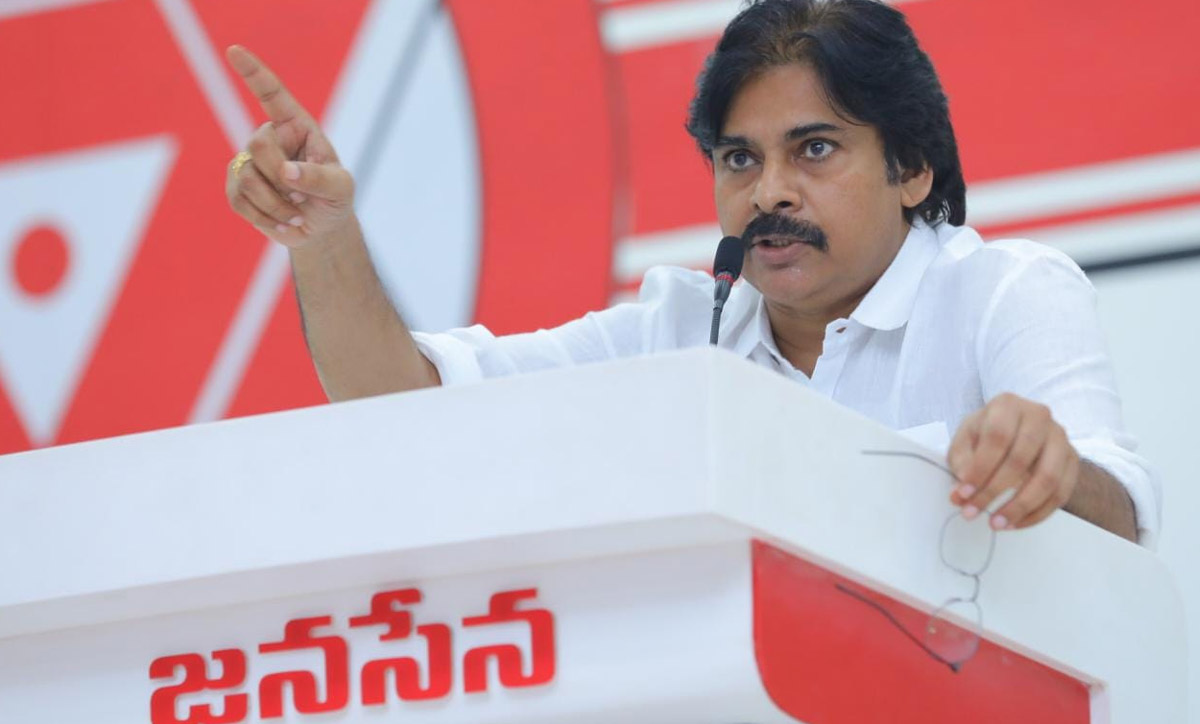 Pawan Kalyan predicts crushing defeat of Jagan | cinejosh.com